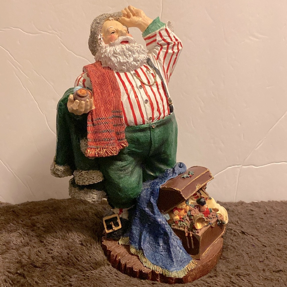 Vintage possible dreams Toys Treasure box Santa with pipe poly resin 5Lx5Wx10H